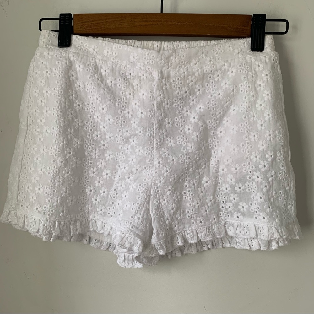Design History Eyelit Cotton White Shorts Girls Size Large